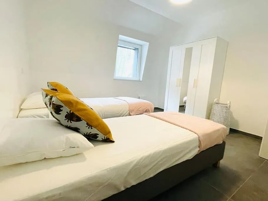 Penthouse With Garden And Parking In Center- Kpg Appartement Luxemburg